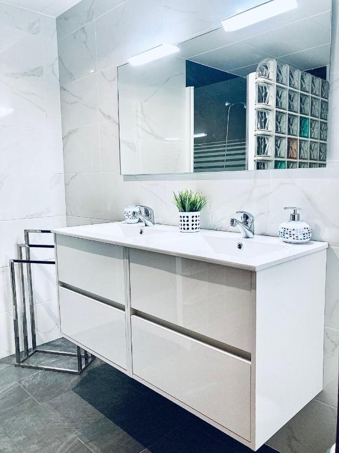 Apartamento En La Playa Arensol 库列拉 外观 照片